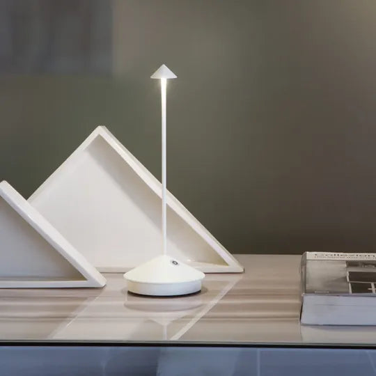 Lampa ogrodowa LunaSpike™ (bezprzewodowa i wodoodporna)